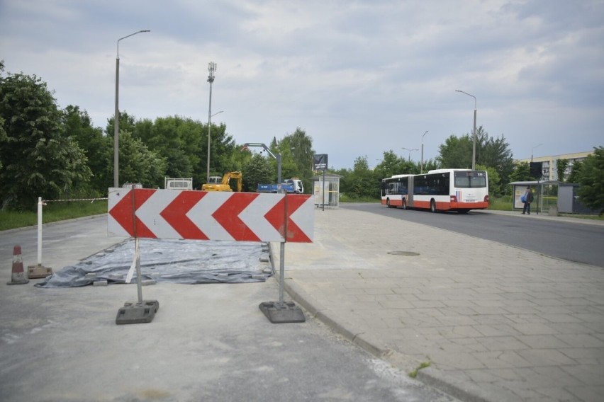 Trwa modernizacja pętli końcowej autobusów i budowa miejsc postojowych na ulicy Sycyńskiej w Radomiu