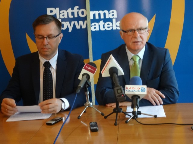 P. Głowski i M. Augustyn krytykują zwolnienia w szkołach ponadgimnazjalnych