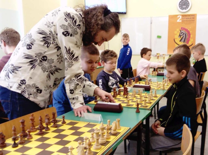 Szachy. Otwarte mistrzostwa Szkoły Podstawowej nr 6 w Malborku - wszyscy dostali tytuł szachowego knechta