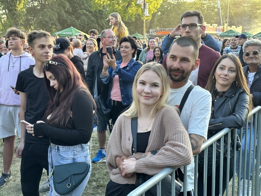Zdjęcia z koncertu zespołu Piersi w Głogowie