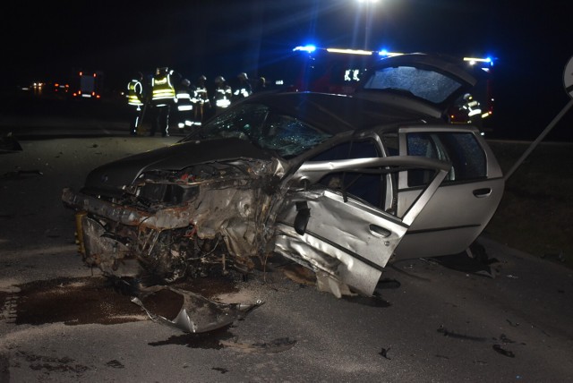 W sobotni wieczór, 18 marca 2023 roku, dwa samochody osobowe zderzyły się na drodze powiatowej między Kowalewem a Fabianowem. Pojazdami podróżowało sześć osób, trzy z nich trafiły do szpitala.