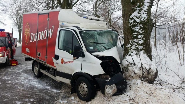 Wypadek w Kawlach pod Gowidlinem miał miejsce w czwartek, 19 stycznia. Ranny kierowca został przewieziony do szpitala.