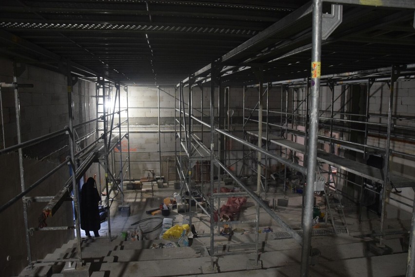 Tak postępuje budowa kina w Tucholi. Byliśmy na placu budowy. Mamy zdjęcia