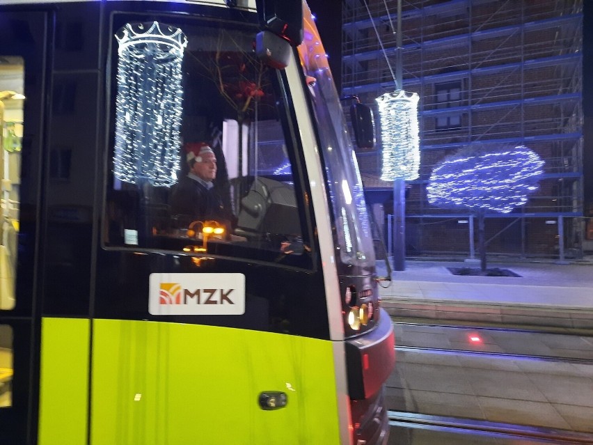 "Świąteczny tramwaj z kolędami" będzie kursował w trzy...