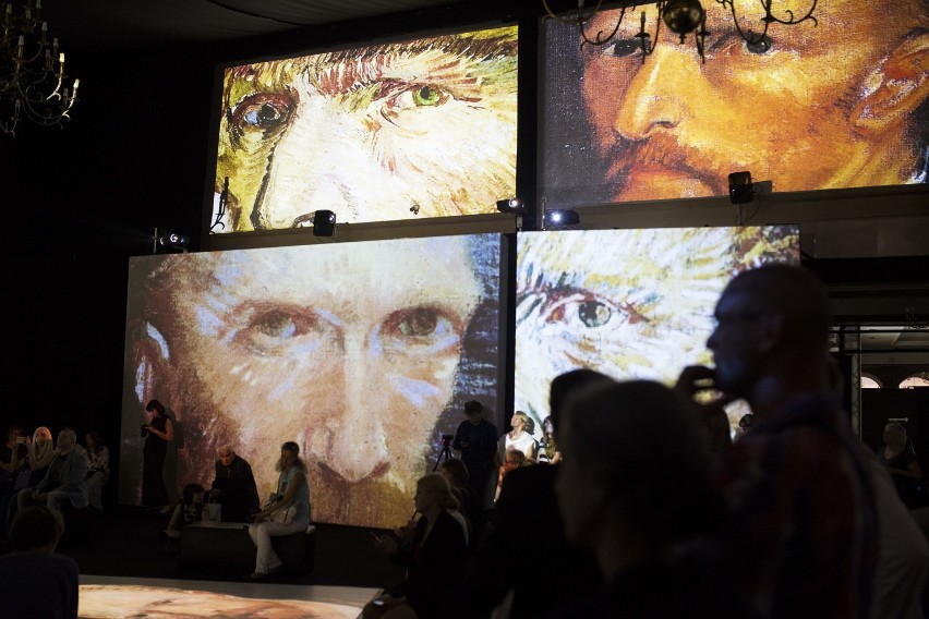 Kraków. „Van Gogh Alive, czyli wystawa multimedialna w budynku Dworca Głównego [ZDJĘCIA, WIDEO]