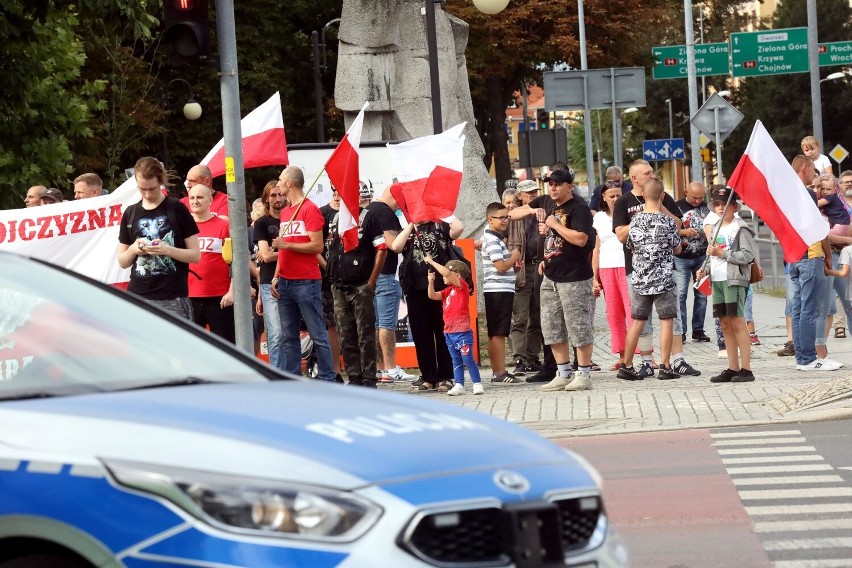 Legniczanie uczcili 78. rocznicę Powstania Warszawskiego, zobaczcie zdjęcia