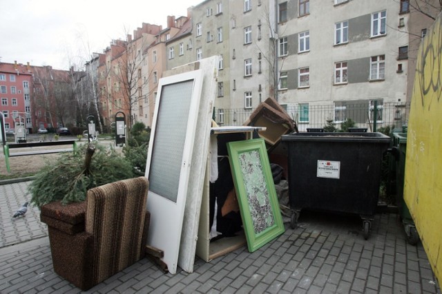 Kolejna zbiórka odpadów wielkogabarytowych w Legnicy