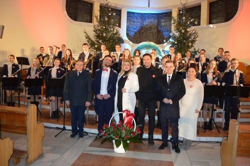 Koncert noworoczny Gminnej Młodzieżowej Orkiestry Dętej z Pińczyc ZDJĘCIA