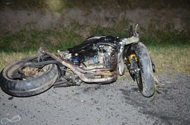 Po wypadku 19-letni motocyklista trafił do szpitala.
