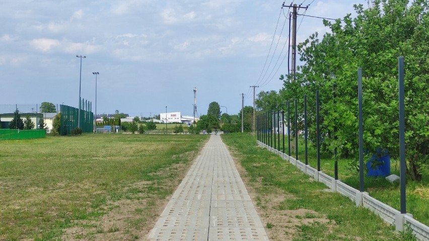 Ścieżka na dworzec Żukowo Wschodnie