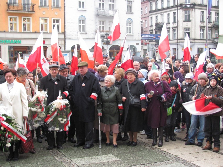 Kalisz - Obchody Narodowego Święta Niepodległości. Film i zdjęcia