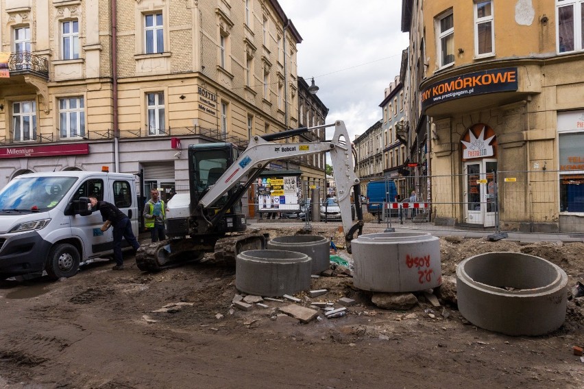 - W trakcie prac kanalizacyjnych pod dotychczasową ul....