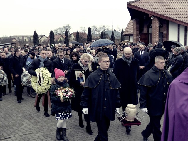 Ostatnie pożegnanie Wojciecha Grobelnego, byłego wicestarosty sieradzkiego. 14 marca 2018 rok.