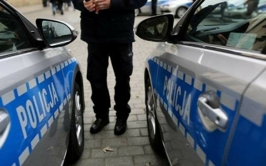 Gdańscy policjanci w akcji. Zatrzymano 37-latka, który miał przy sobie prawie tysiąc porcji narkotyków