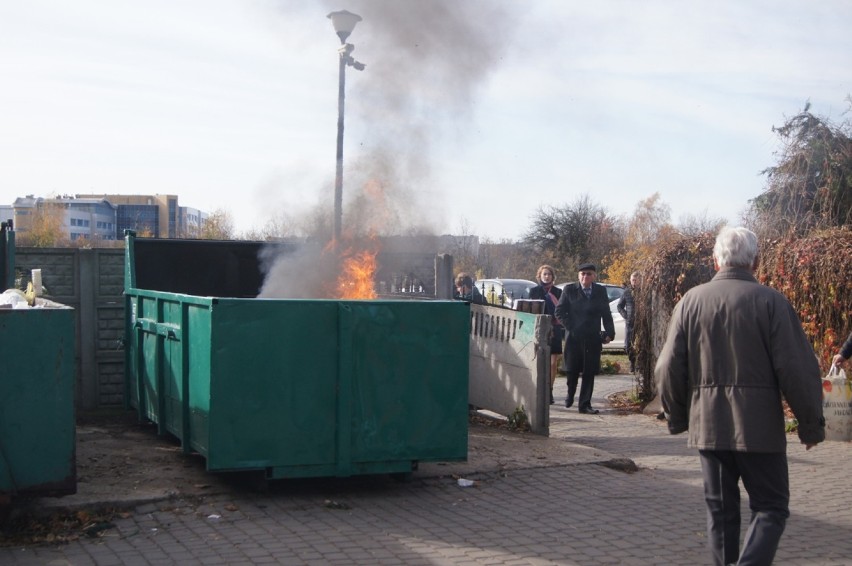 Pożar śmietnika na Nowym Cmentarzu w Radomsku