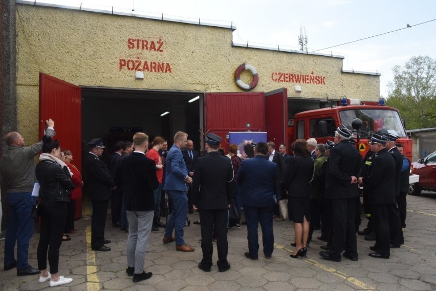 Czerwieńsk. 18 nowych samochodów ratowniczo-gaśniczych trafi...