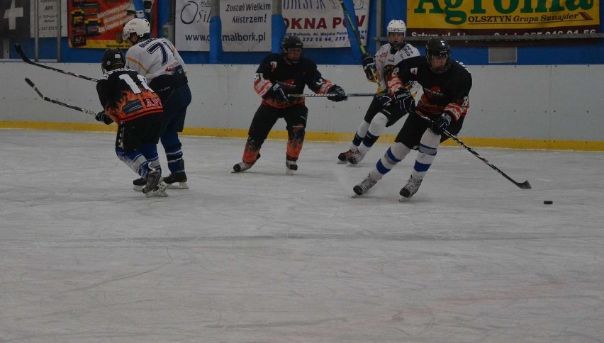 Rozpoczęła się Regionalna Liga Hokeja w Malborku