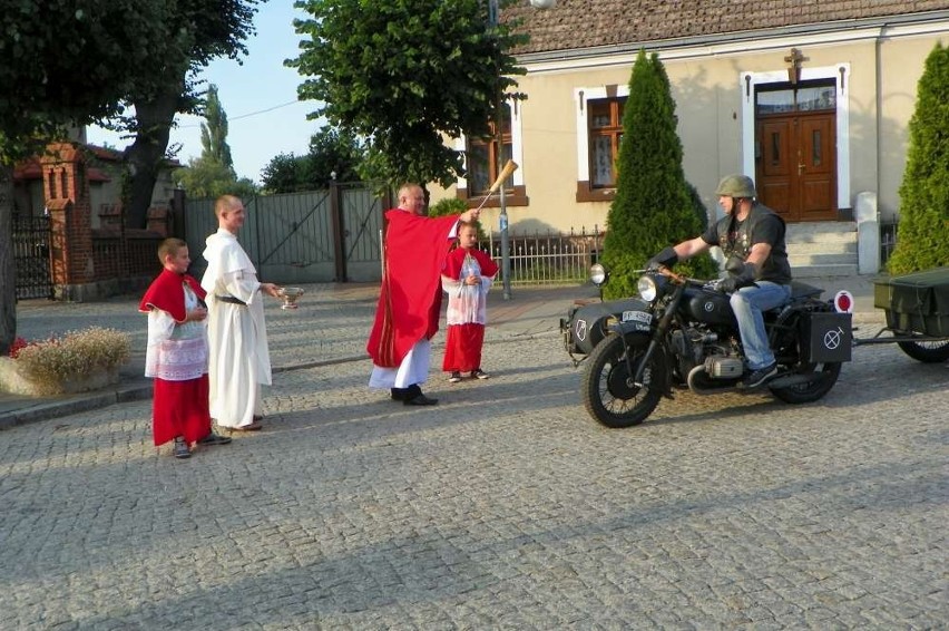 W dniu Świętego Krzysztofa księża święcili rowery, motocykle i samochody