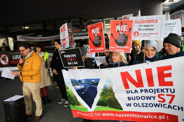 Protest przeciwko budowie S7 mieszkańców gmin Mogilany i Świątniki Górne