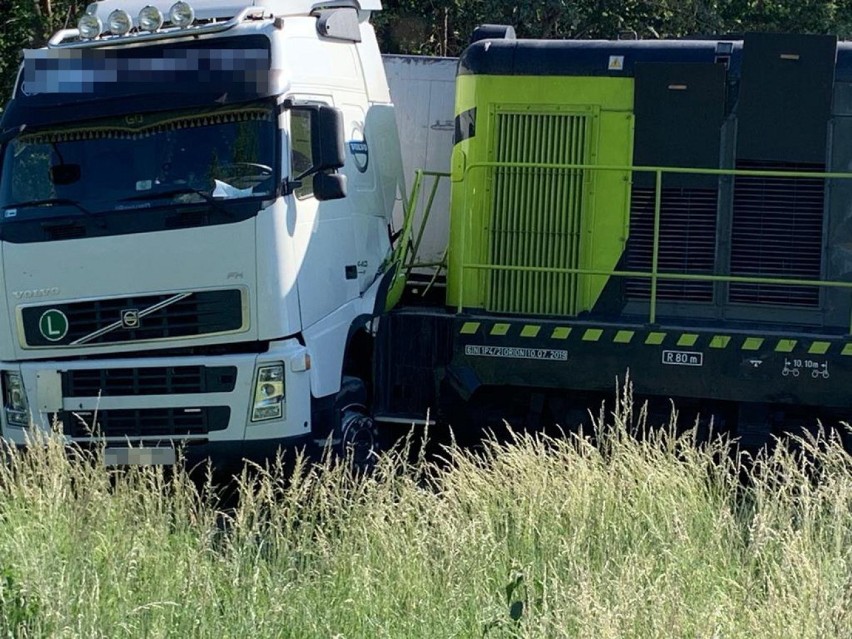 Tir zderzył się z lokomotywą w gminie Barcin [wracamy do tematu]