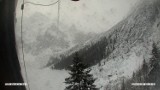 Tatry. Coraz trudniejsze warunki w górach. Lawinowa dwójka 