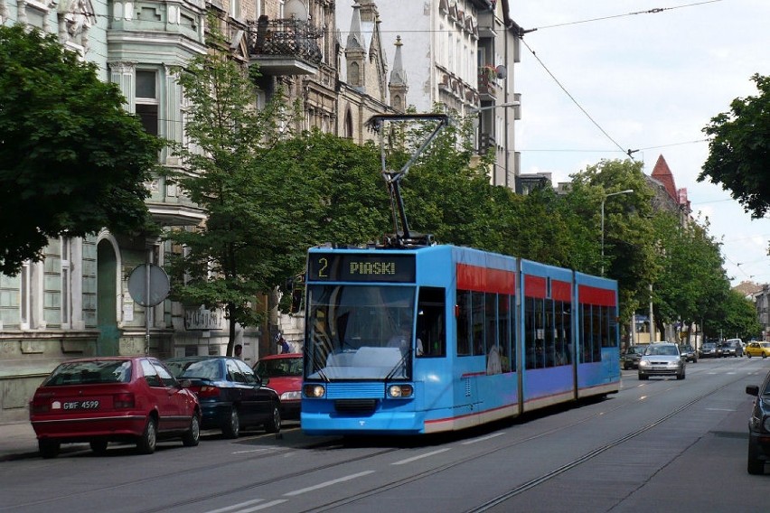 Tak nowoczesne tramwaje prezentowałyby się na ul. Chrobrego...