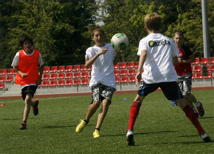 Legnica: Wakacyjna przygoda z piłką 2013