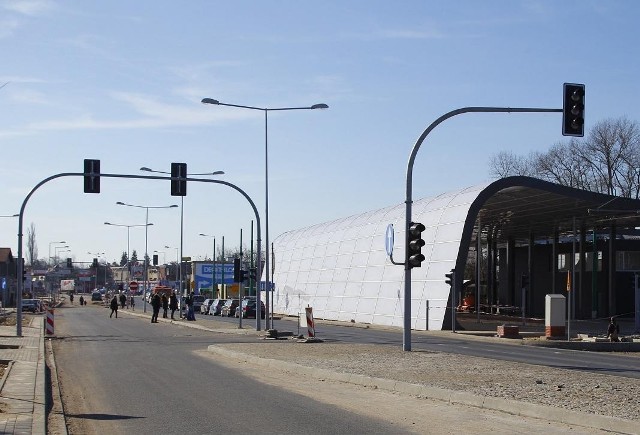 Na Junikowie rośnie dworzec tramwajowo-autobusowy