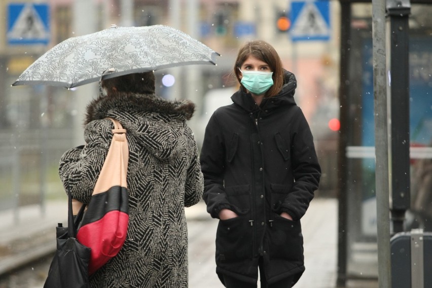 Z raportu dotyczącego jakości powietrza w polskich miastach,...