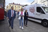 "Tour de referendum" w Tarnowie. Politycy PiS i przedstawiciele Fundacji Klubów Gazety Polskiej zachęcali do udziału w referendum