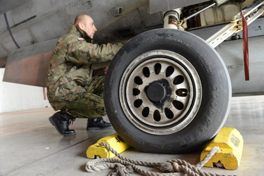 F-16 w Krzesinach - 31 Baza Lotnicza w Poznaniu od kuchni....