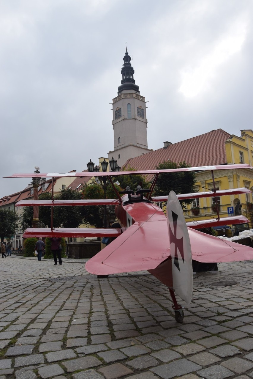 Samolot Czerwonego Barona na świdnickim rynku (ZDJĘCIA)