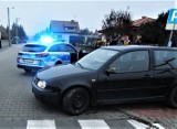 Szamotuły. Policjanci ruszyli w pościg za kierowcą Volkswagena. Mężczyzna był poszukiwany!