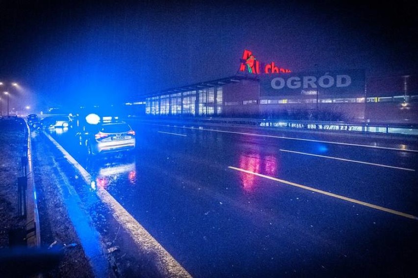 Katowice: Wypadek przy tunelu: Zderzyły się 3 samochody