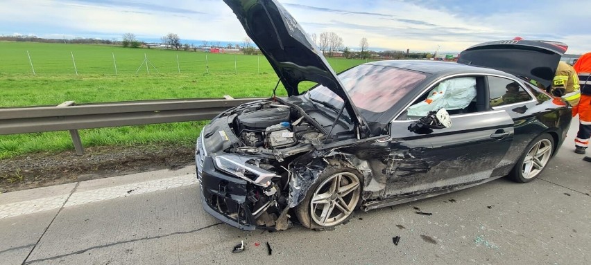 Tragiczna seria na A4. Wypadek po wypadku i 14 rozbitych aut!  Uwaga na utrudnienia w kierunku Wrocławia
