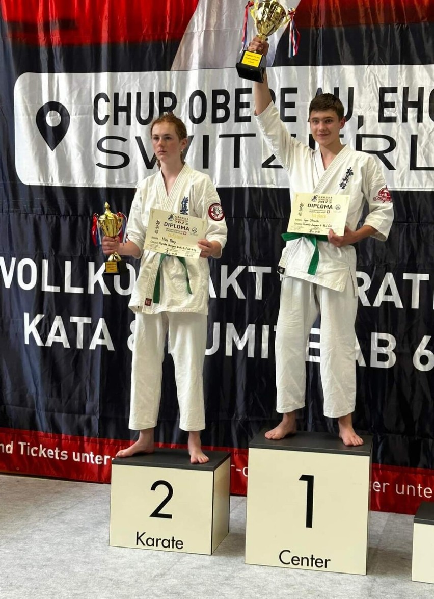 Igor Strach z Inowrocławskiego Klubu Karate Kyokushin na...