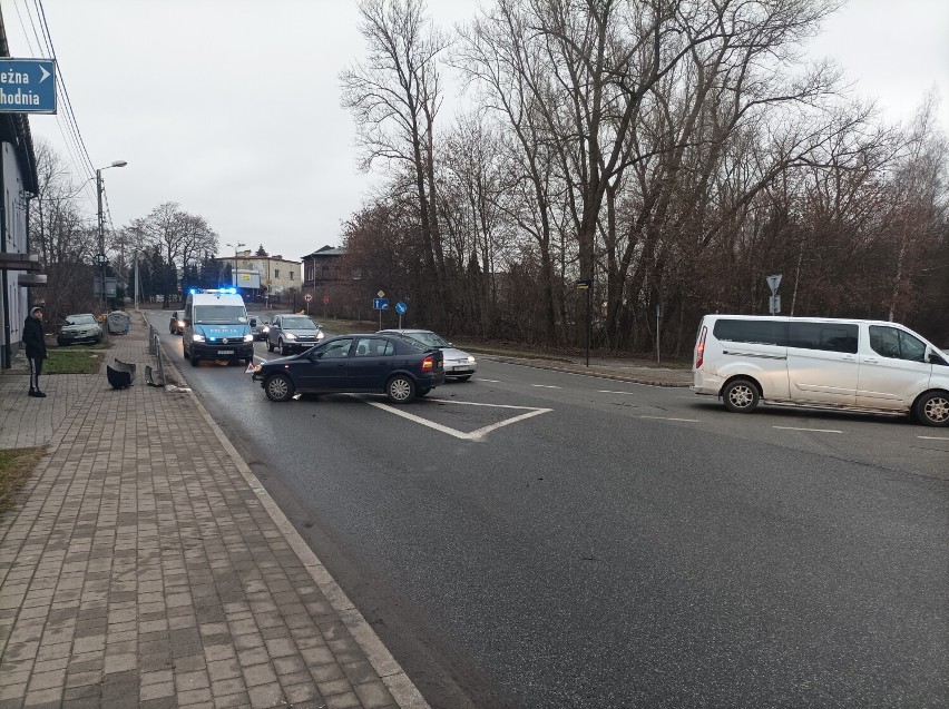 Kolizja na ulicy Oswobodzenia 137 w Katowicach