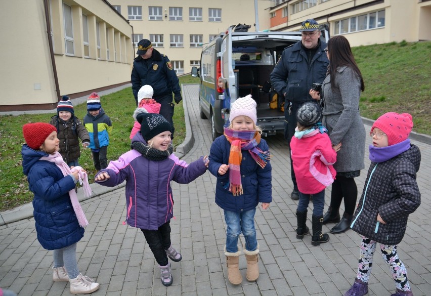 "Mikołajkowe spotkanie z Autochodzikiem"