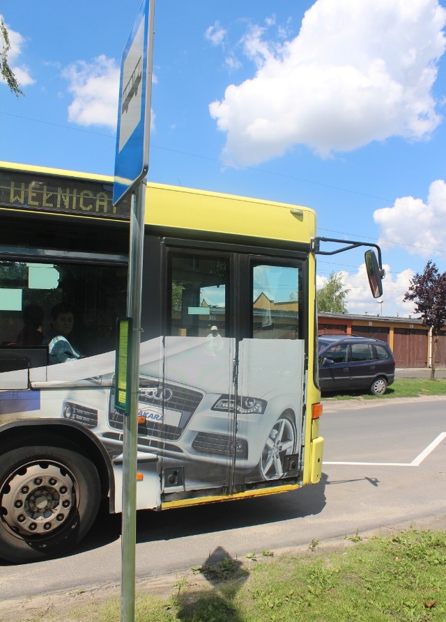 Zmiany w rozkładzie autobusów w naszym mieście. Nowe przystanki, bezpłatna komunikacja w soboty i niedziele przez całe wakacje