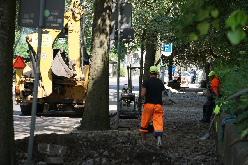 Remont ul. Paderewskiego w Bydgoszczy. Buspas zyska nową nawierzchnię [zdjęcia, wideo]