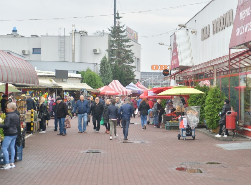 Na targowisku Korej w Radomiu przy ulicy Wernera znajdziemy...