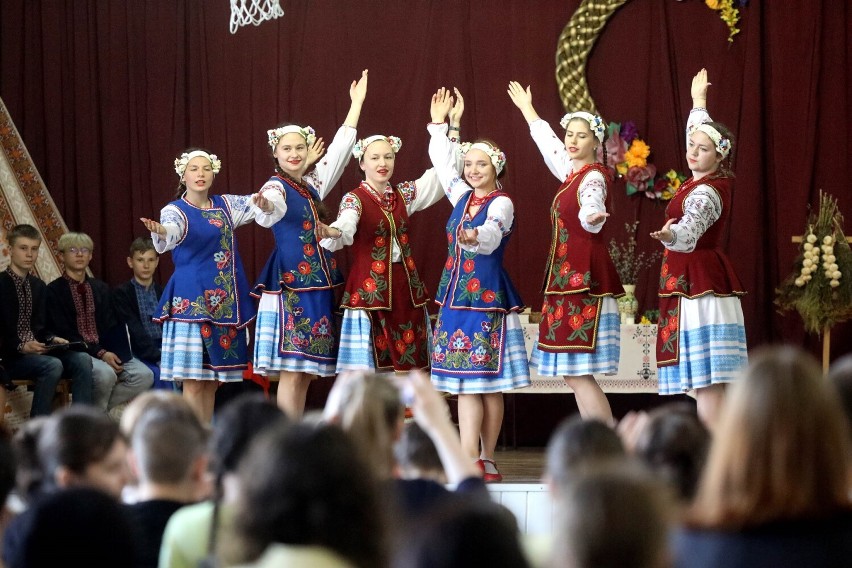Szkolny Koncert " Z Ukrainą w sercu'' w Legnicy, zobaczcie zdjęcia