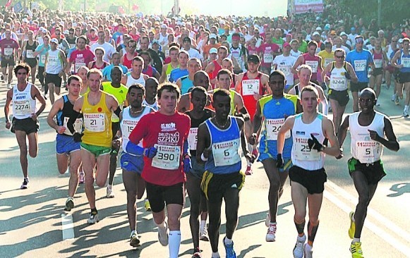 Maraton odbędzie się 16 października, a zapisy potrwają do 9 października. Więcej: www.marathon.poznan.pl