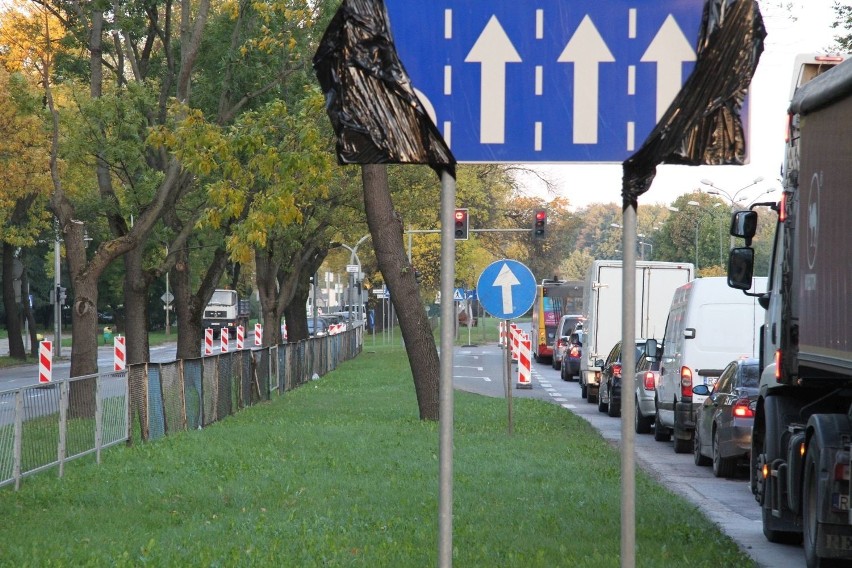 Remont Jesionowej i... do Kielc powróciły korki (WIDEO, zdjęcia)