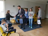 Dzień Dziecka w Domu dla Dzieci. Wychowanków z prezentami odwiedził starosta lęborski