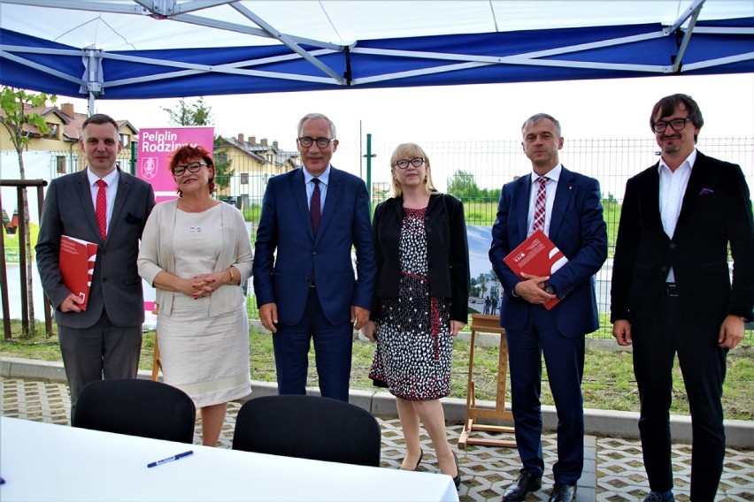 W Pelplinie powstanie nowoczesne osiedle w ramach programu Mieszkanie Plus [PODPISANIE UMOWY]