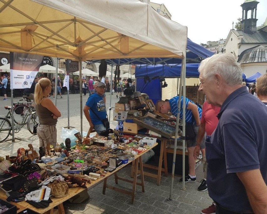 Trwa druga tegoroczna edycja Spotkań Kolekcjonerskich na Rynku Głównym