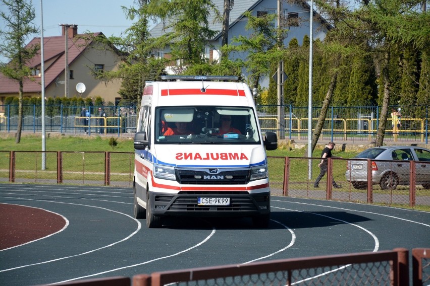 Na stadionie miejskim w Sępólnie interweniował śmigłowiec...