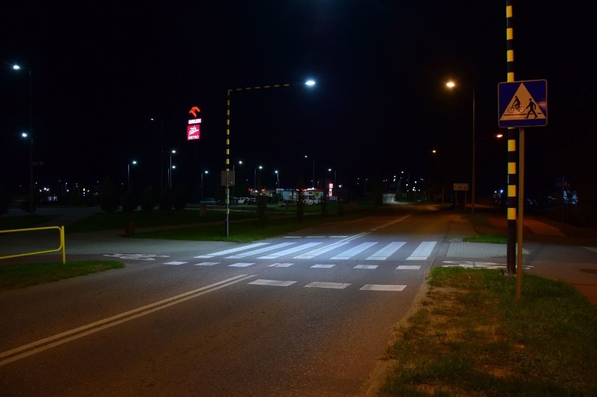 Tak wygląda Nowy Dwór Gdański nocą! Zobaczcie Stolicę Żuław w świetle latarni 