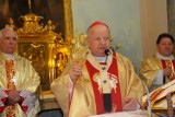 Kropla krwi Jana Pawła II jest już w legnickim kościele